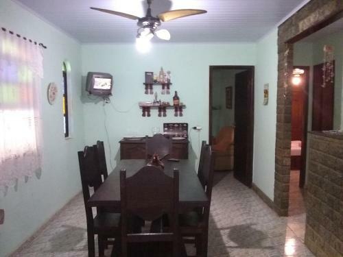 Casa De Praia Em Jacon� - Centro De Jacone - Com�rcios E Mercado!