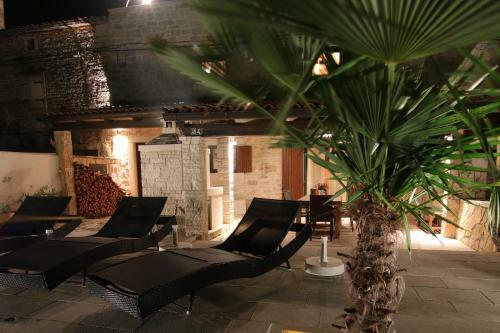 Villa Krnica - House Sunshine Mit Pool Und Aussicht