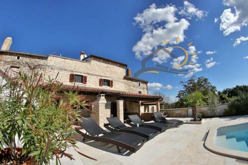 Villa Krnica - House Sunshine Mit Pool Und Aussicht