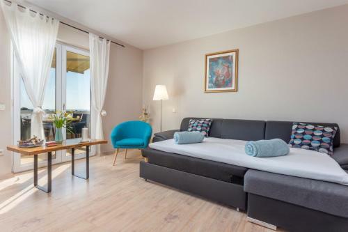 Peaceful Apartment With Beautiful View