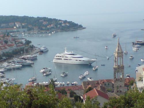 Studio Apartman Eni