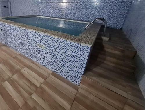 Casa Com Piscina No Bessa