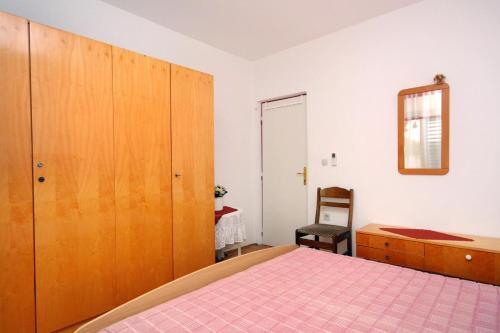 Apartments With Wifi Hvar - 5690