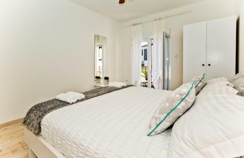 Apartments Ana II