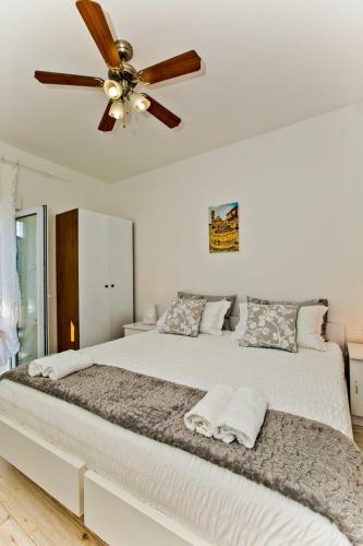 Apartments Ana II