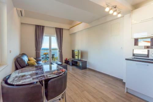 Hvar Sunrise Haven Apartments