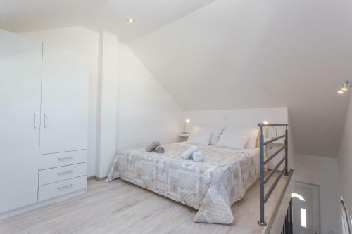 Hvar Sunrise Haven Apartments