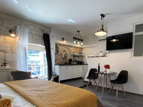 Waterfront Apartment Prosper - Hvar