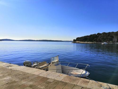 Hvar Central Apartment