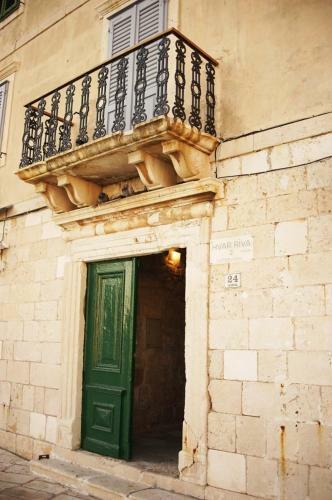 Hostal Hvar Riva Rooms 2