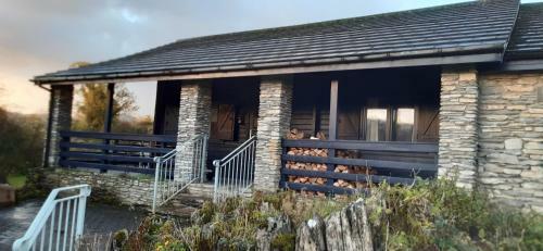 Rock Lodge
