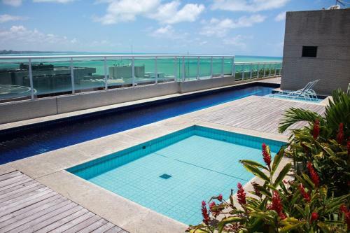 Apartamento Luxuoso Beira Mar 03 Quartos