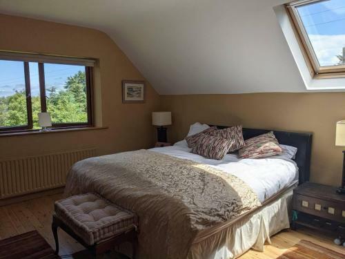 Hostal Large Double Adjacent Large Bathroom Both With Swilly Views