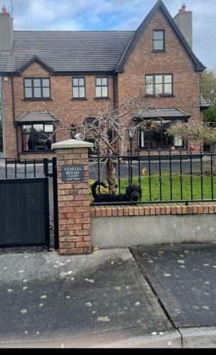 Bed & Breakfast Venetia House - Small Guesthouse