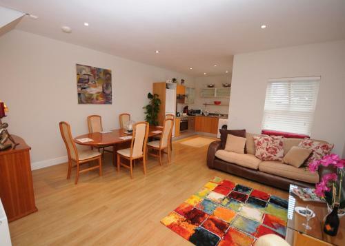 Apartamentos 5 College Crescent