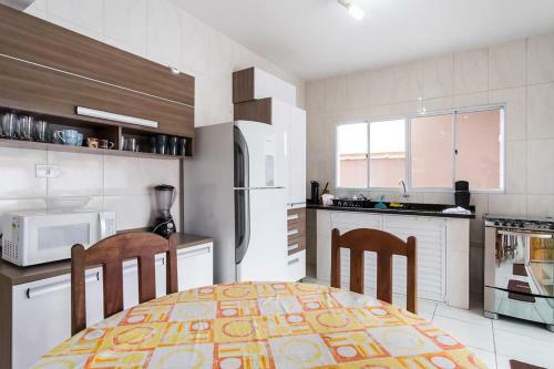 Casa Com Piscina E Churrasq Na Praia Massaguacu, Sp