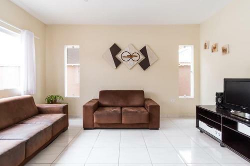 Casa Com Piscina E Churrasq Na Praia Massaguacu, Sp
