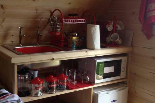 River View Log Cabin Pod - 5 Star Glamping Experience