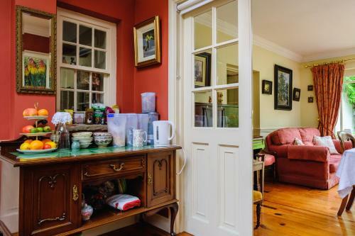 Brooklawn House Bed And Breakfast