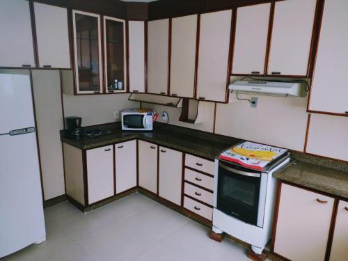 Casa Na Praia C/ Churrasqueira E Piscina.