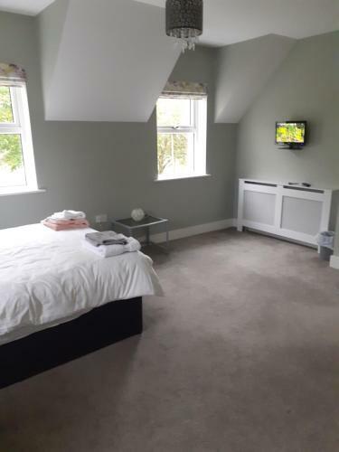 Bedroom No 3 Garden View