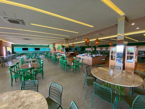 Hot Beach Suites