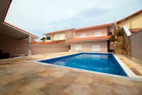 Peruibe Casa C Churrasq E Piscina A 200m Da Praia