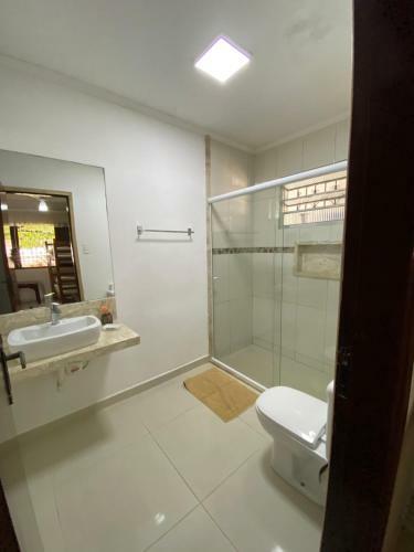 Casa Agrad�vel Com Piscina, A Poucos Passos Da Praia