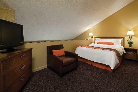Hotel Whistler Village Inn & Suites
