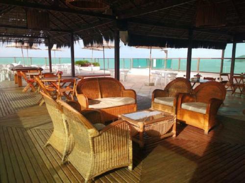 Ara�a Flat - Beira Mar - Apartamento 206