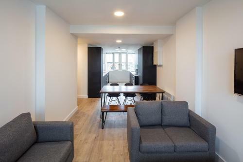 Hotel Destiny Student - Dominick Place