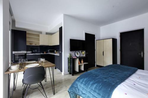 Hotel Destiny Student - Dominick Place