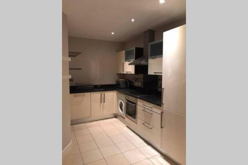 2 Bedroom Spacious And New City Centre Apartment