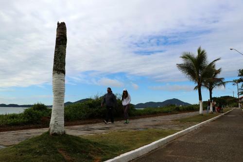 Curta Praia de Arma��o - Casa Girassol