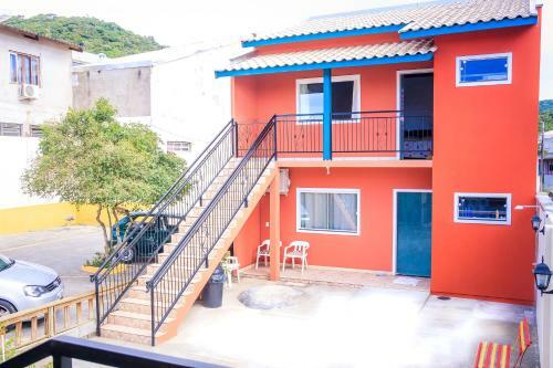 Apartamento Su�tes Pr�ximo A Beto Carrero E Praias