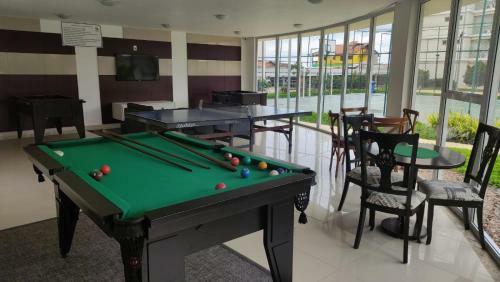 Apartamento de Praia Em Condom�nio Fechado