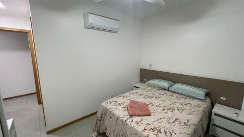 Apartamento de Praia Em Condom�nio Fechado