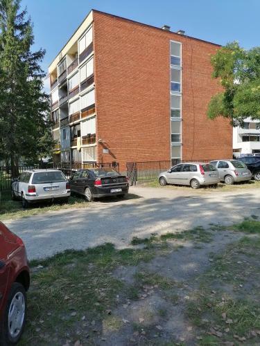 L�dy Apartman