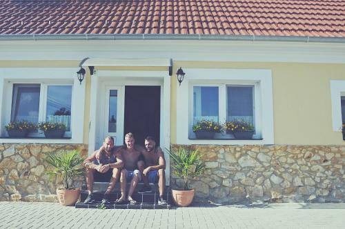 Hostal Vincze Vad�sz Vend�gh�z