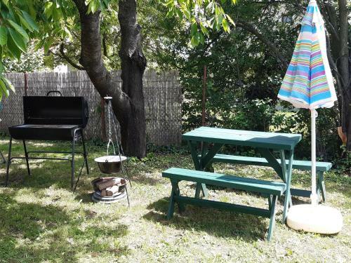 Cs&m Vend�gh�z Gyenesdi�s