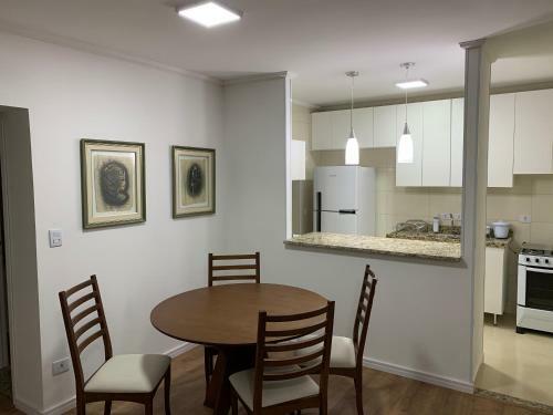 Apartamento Com 2 Quartos No Centro Po�os de Caldas Perto de Tudo!