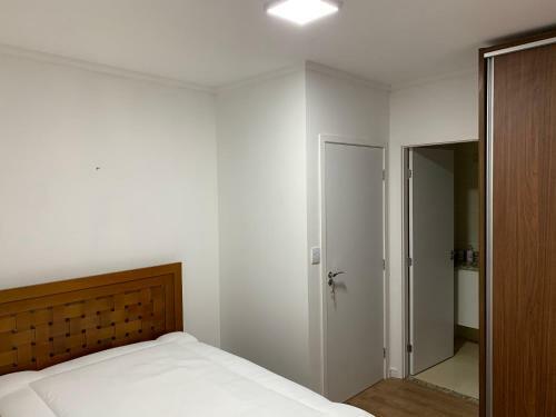 Apartamento Com 2 Quartos No Centro Po�os de Caldas Perto de Tudo!