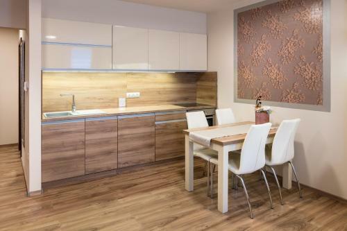 Apartamento F?t�r Rezidencia