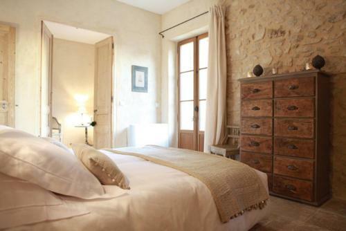 Hostal Les Remparts