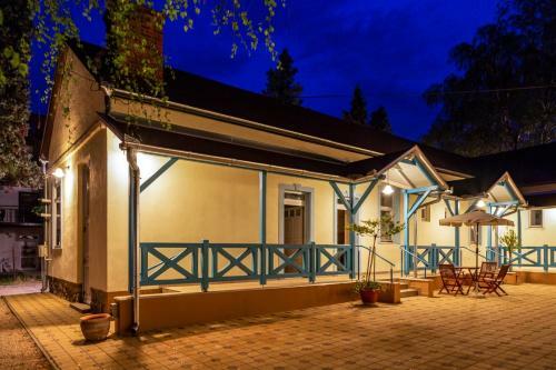 Hostal Balzsam Apartmanh�z