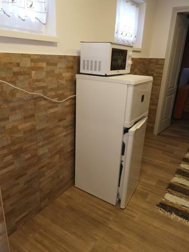 Lili Apartman