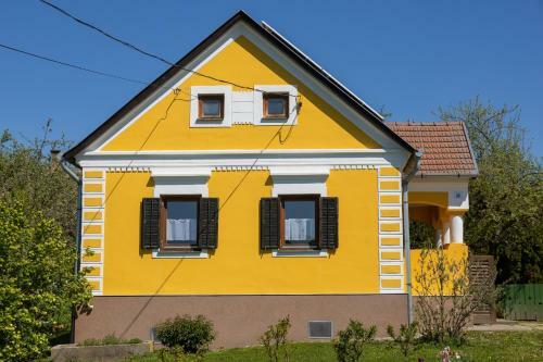 Apartamento Tulip�n Vend�gh�z Kercaszomor