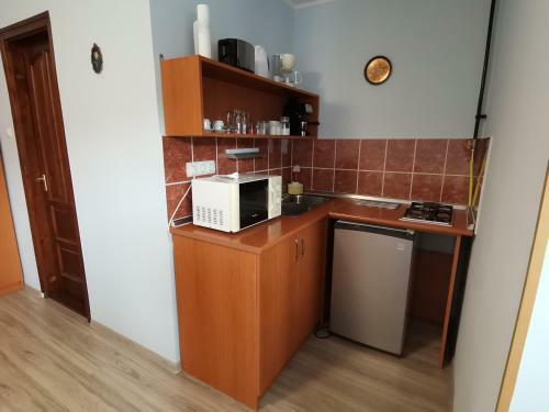R�zsa Apartman