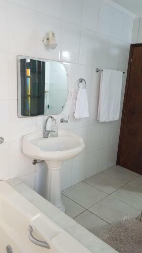 Casa Conforto E Boas Energias Em Quara� E Artigas