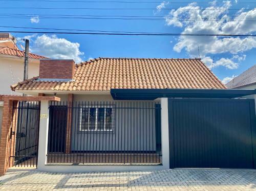 Casa Com Ar-condicionado E Chuveiro A G�s, Novinha E Central